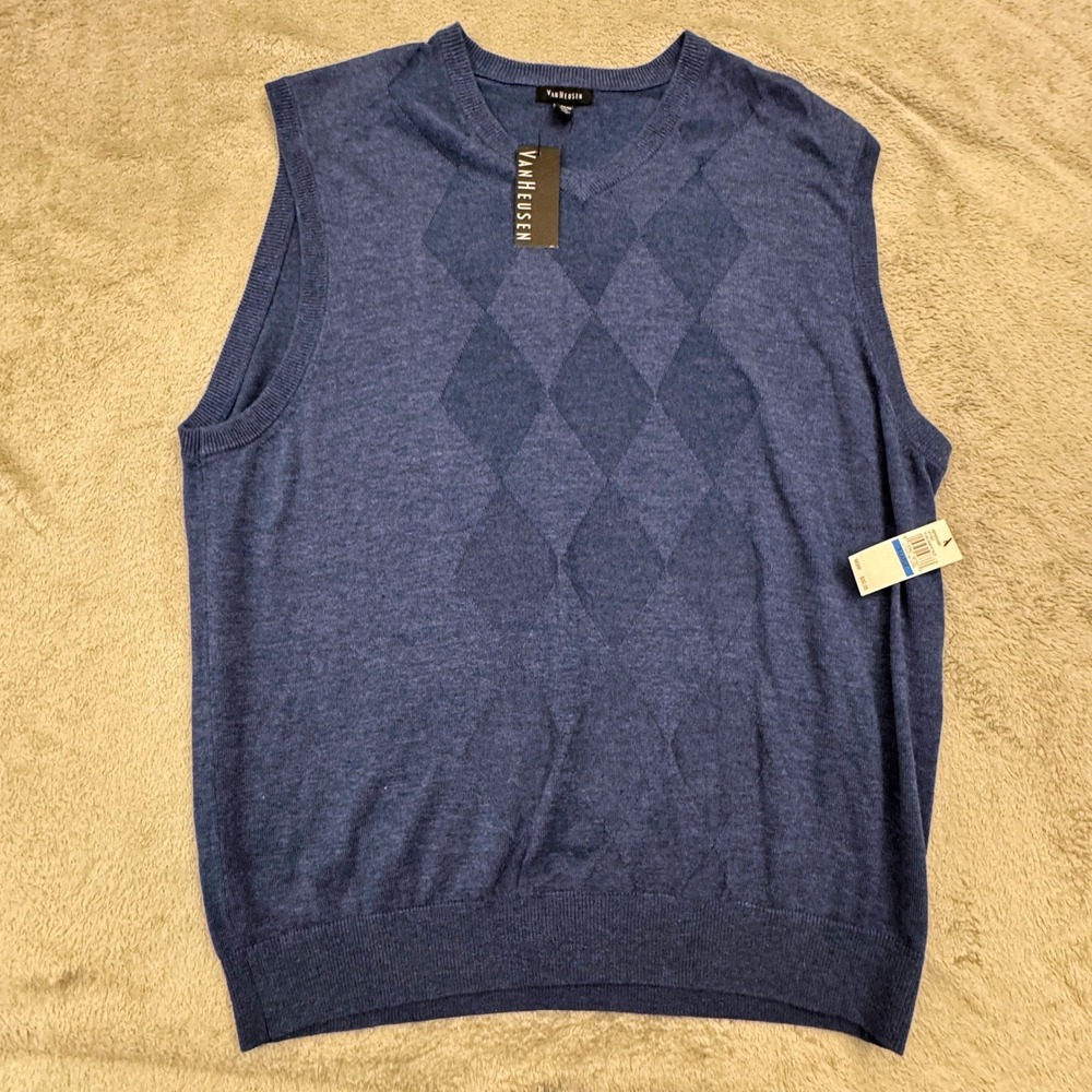 Van Heusen NWT Men's Sweater Vest Size XL‎ Blue Light Weight
